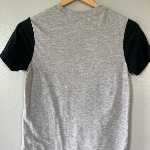 💕6 listings/$12💕 boys Tshirt bundle - Picture 11 of 11